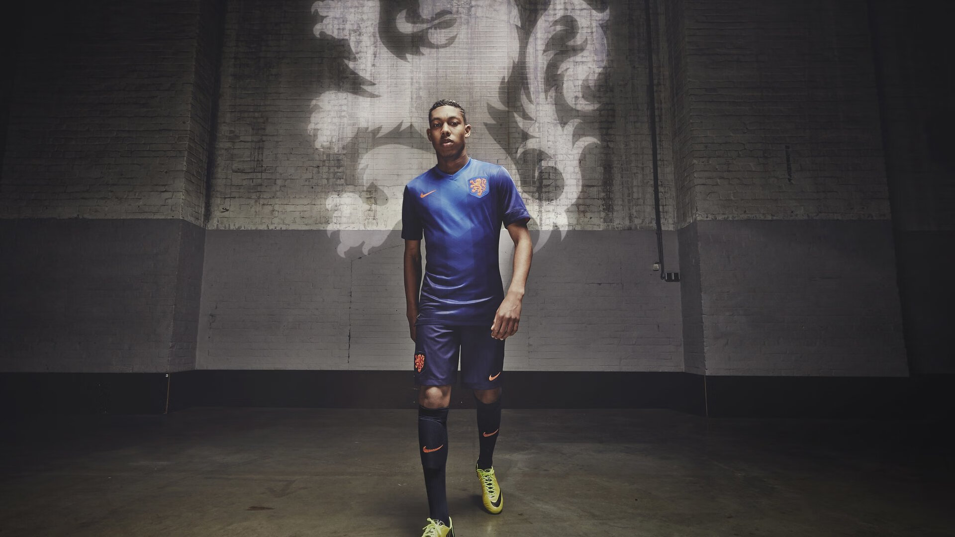 “青训明星球员受邀国内外足球盛会，展示风采”，足坛十大青训营