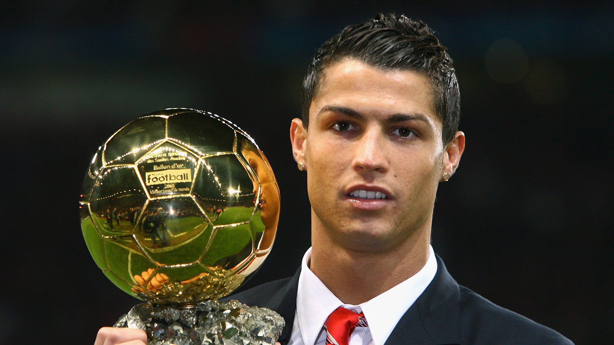 爱游戏官方网站-【冠军故事】丁俊晖：一位年轻球员的成长之路，丁俊晖局面专访